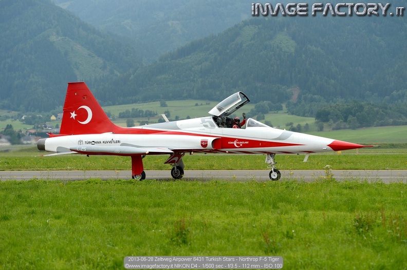 2013-06-28 Zeltweg Airpower 6431 Turkish Stars - Northrop F-5 Tiger.jpg